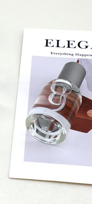 Wholesale Aromatherapy Perfume Spray Round Glass with Matt Silver Cap 30ml in Singapore - playthecandle